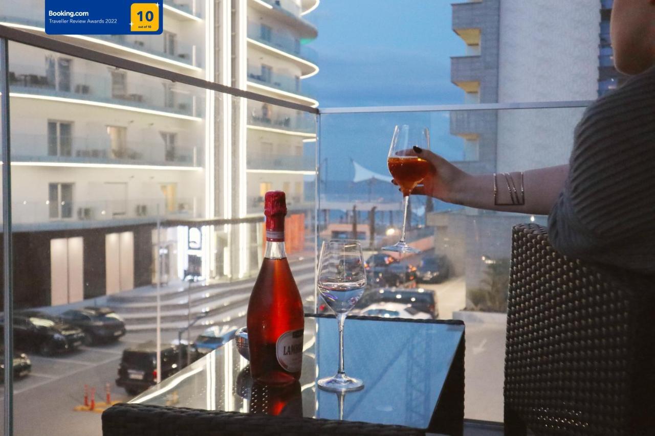 Luxury Apartment By The Sea ママイア エクステリア 写真