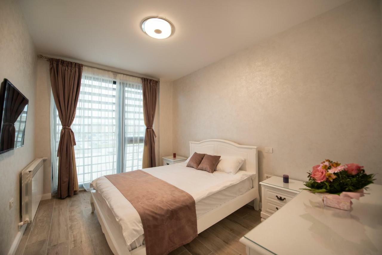 Luxury Apartment By The Sea ママイア エクステリア 写真